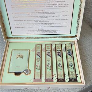 Pixi Brow Essentials Kit/ NEW 2025